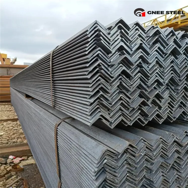 А572 Челични угао